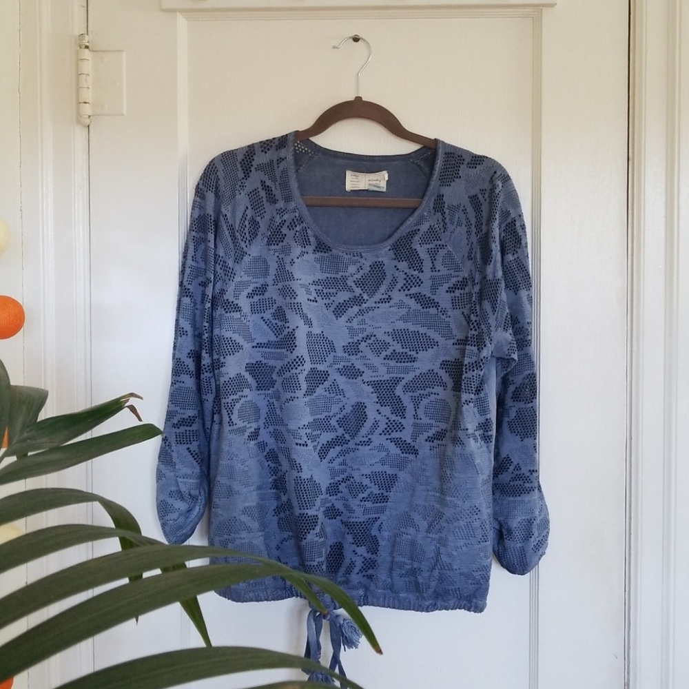 Anthropologie pull over (thin) sweater top